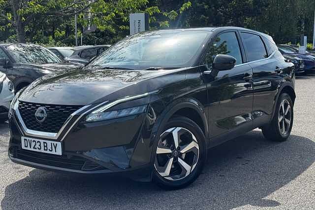 Nissan Qashqai 1.3 DIG-T (160ps) N-Connecta