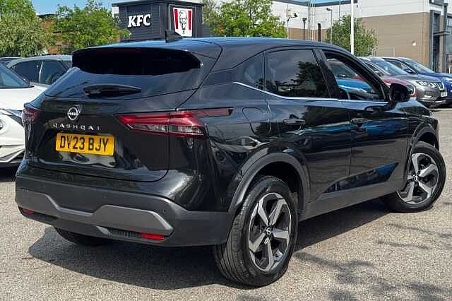 Nissan Qashqai 1.3 DIG-T (160ps) N-Connecta