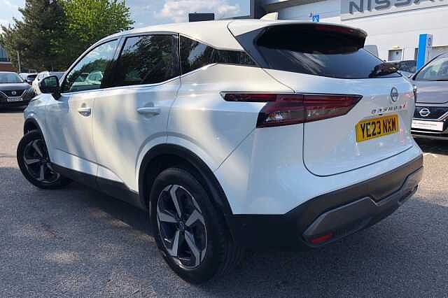 Nissan Qashqai Hatchback 1.3 DiG-T MH 158 N-Connecta 5dr 4WD Xtronic