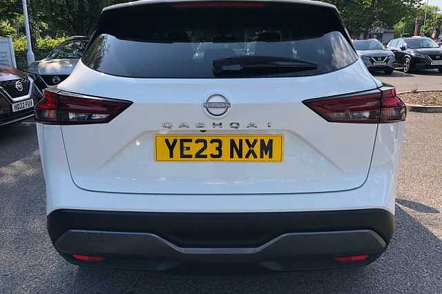 Nissan Qashqai Hatchback 1.3 DiG-T MH 158 N-Connecta 5dr 4WD Xtronic
