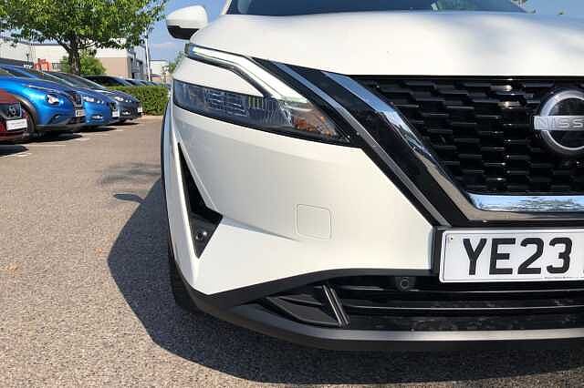 Nissan Qashqai Hatchback 1.3 DiG-T MH 158 N-Connecta 5dr 4WD Xtronic