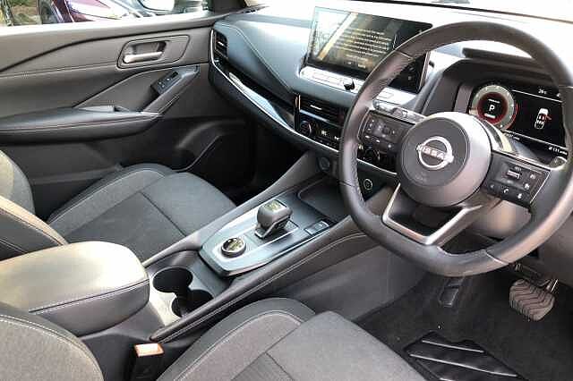 Nissan Qashqai Hatchback 1.3 DiG-T MH 158 N-Connecta 5dr 4WD Xtronic