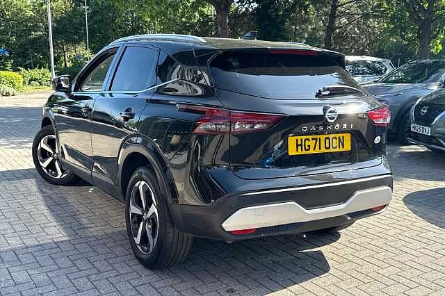 Nissan Qashqai 1.3 DIG-T 140ps Premiere Edition