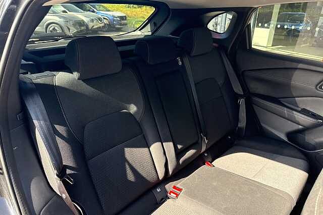 Nissan Qashqai 1.3 DIG-T 140ps Premiere Edition