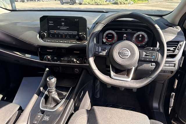 Nissan Qashqai 1.3 DIG-T 140ps Premiere Edition