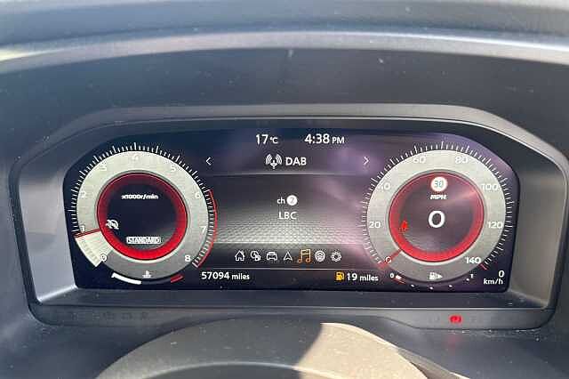 Nissan Qashqai 1.3 DIG-T 140ps Premiere Edition