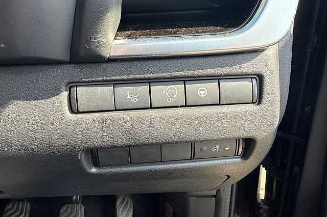 Nissan Qashqai 1.3 DIG-T 140ps Premiere Edition