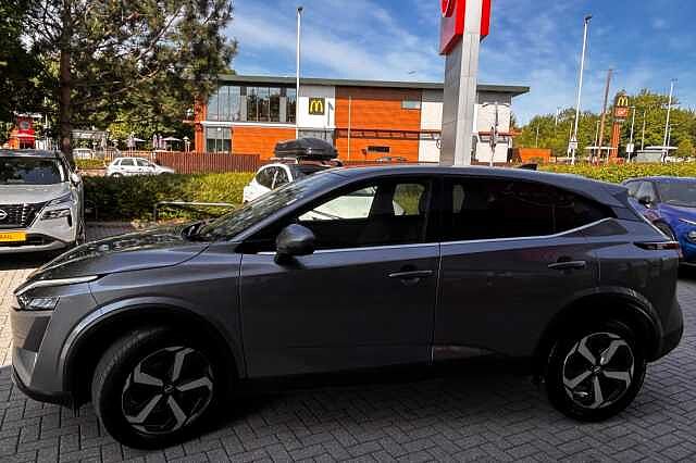 Nissan Qashqai 1.3 DIG-T ( 140ps ) 2021MY N-Connecta