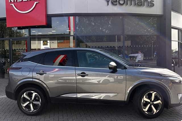 Nissan Qashqai 1.3 DIG-T ( 140ps ) 2021MY N-Connecta