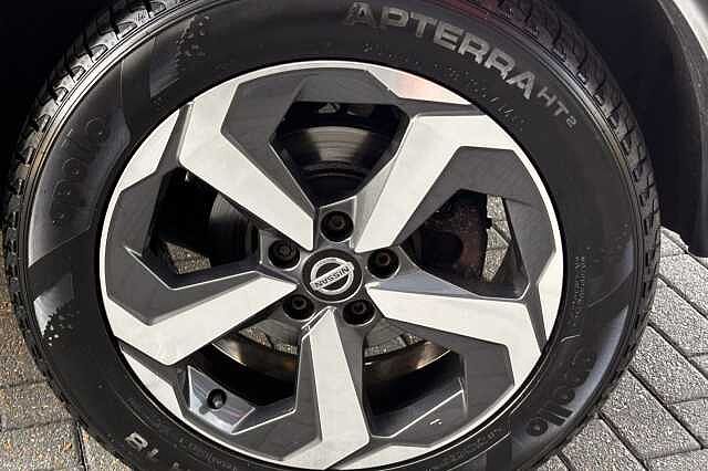 Nissan Qashqai 1.3 DIG-T ( 140ps ) 2021MY N-Connecta