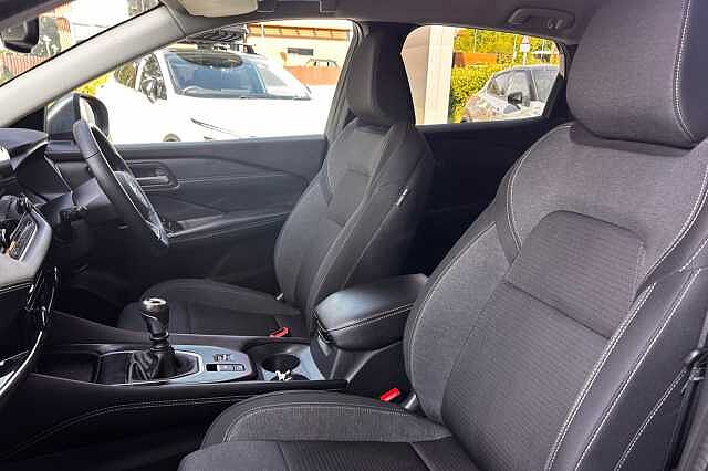 Nissan Qashqai 1.3 DIG-T ( 140ps ) 2021MY N-Connecta
