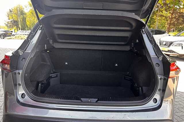Nissan Qashqai 1.3 DIG-T ( 140ps ) 2021MY N-Connecta