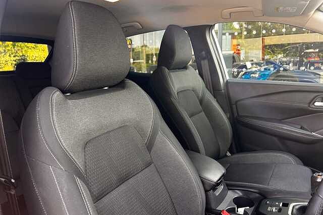 Nissan Qashqai 1.3 DIG-T ( 140ps ) 2021MY N-Connecta