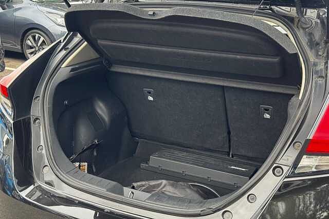 Nissan Leaf E (110kw) Tekna (39kWh) 5 Dr Hatchback