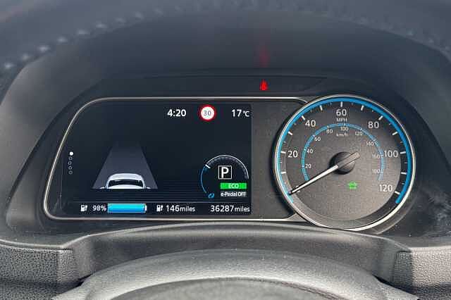 Nissan Leaf E (110kw) Tekna (39kWh) 5 Dr Hatchback