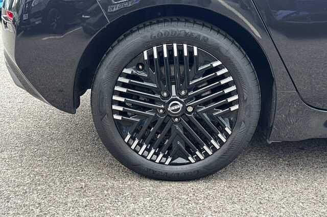 Nissan Leaf E (110kw) Tekna (39kWh) 5 Dr Hatchback