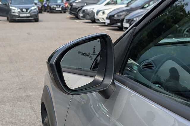 Nissan Juke 1.0 DiG-T 114 Visia 5dr