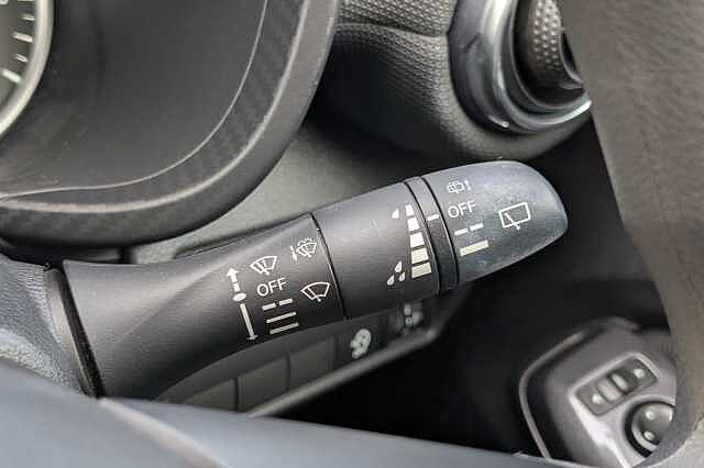 Nissan Juke 1.0 DiG-T 114 Visia 5dr