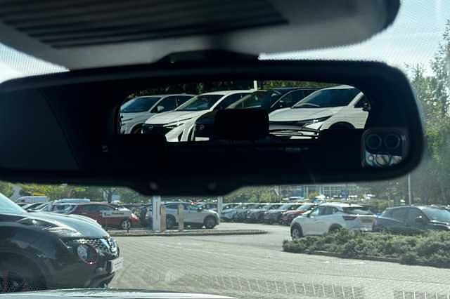 Nissan Juke 1.0 DiG-T 114 N-Connecta 5dr