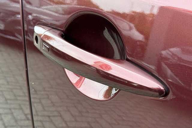 Nissan Qashqai 1.3 DiG-T MH Tekna 5dr