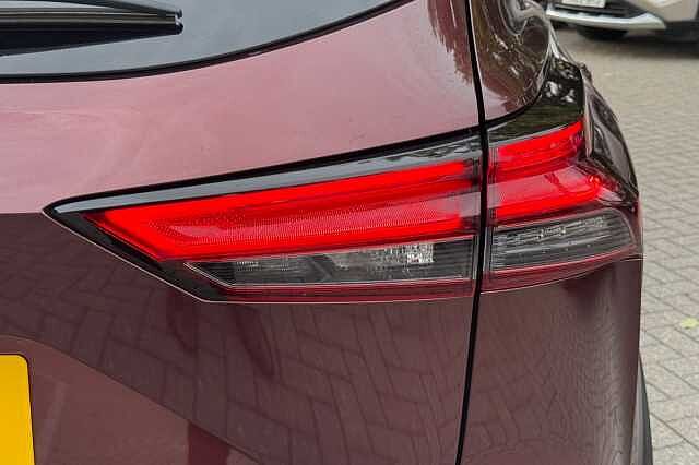 Nissan Qashqai 1.3 DiG-T MH Tekna 5dr