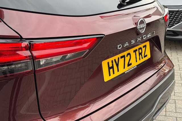 Nissan Qashqai 1.3 DiG-T MH Tekna 5dr