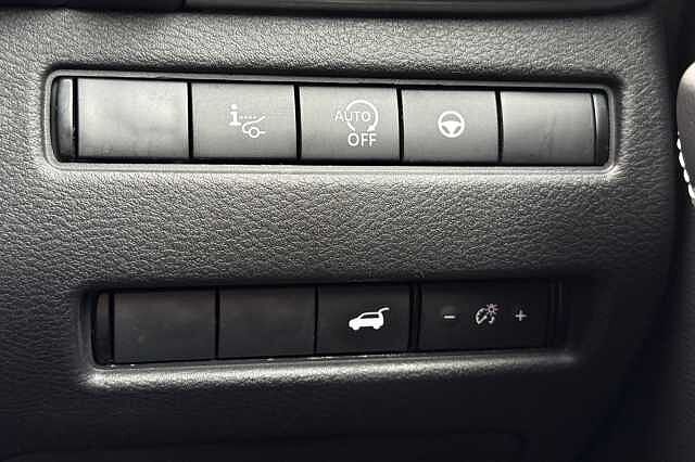 Nissan Qashqai 1.3 DiG-T MH Tekna 5dr