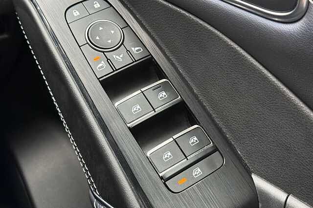 Nissan Qashqai 1.3 DiG-T MH Tekna 5dr