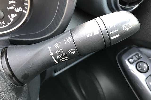 Nissan Juke 1.0 DiG-T 114 N-Connecta 5dr