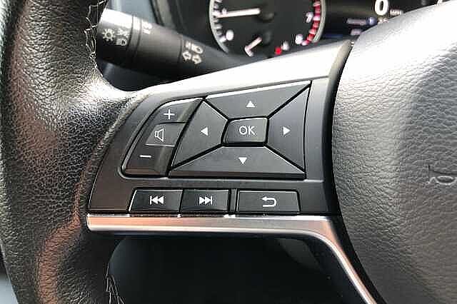 Nissan Juke 1.0 DiG-T 114 N-Connecta 5dr