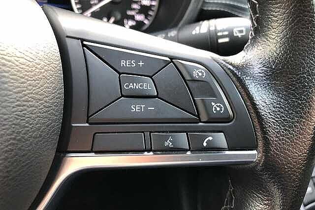 Nissan Juke 1.0 DiG-T 114 N-Connecta 5dr