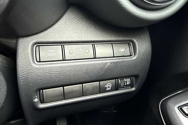 Nissan Juke 1.0 DiG-T 114 N-Connecta 5dr