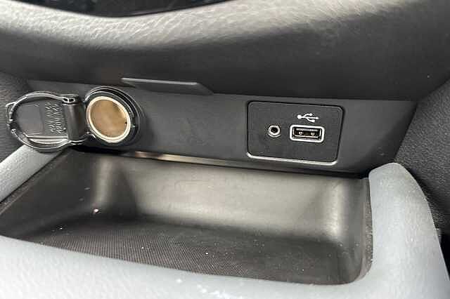 Nissan Juke 1.0 DiG-T 114 N-Connecta 5dr