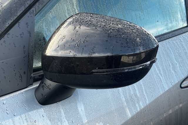 Nissan Juke 1.6 Hybrid N-Connecta 5dr Auto