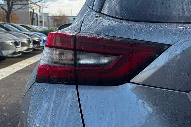 Nissan Juke 1.6 Hybrid N-Connecta 5dr Auto