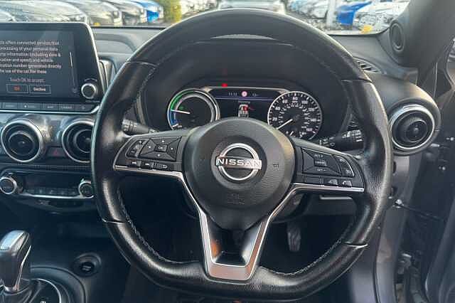 Nissan Juke 1.6 Hybrid N-Connecta 5dr Auto
