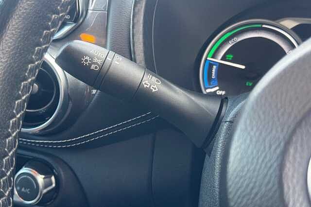 Nissan Juke 1.6 Hybrid N-Connecta 5dr Auto