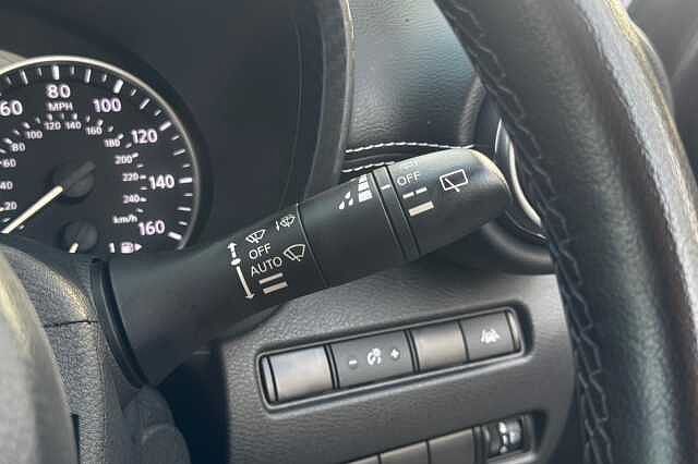 Nissan Juke 1.6 Hybrid N-Connecta 5dr Auto