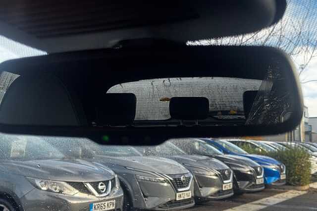 Nissan Juke 1.6 Hybrid N-Connecta 5dr Auto