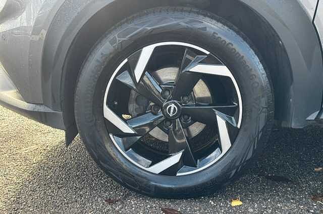 Nissan Juke 1.6 Hybrid N-Connecta 5dr Auto