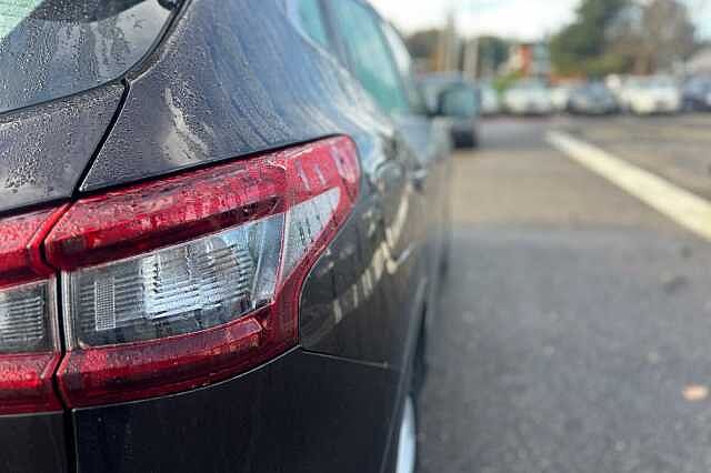 Nissan Qashqai 1.3 DiG-T 160 Acenta Premium 5dr DCT