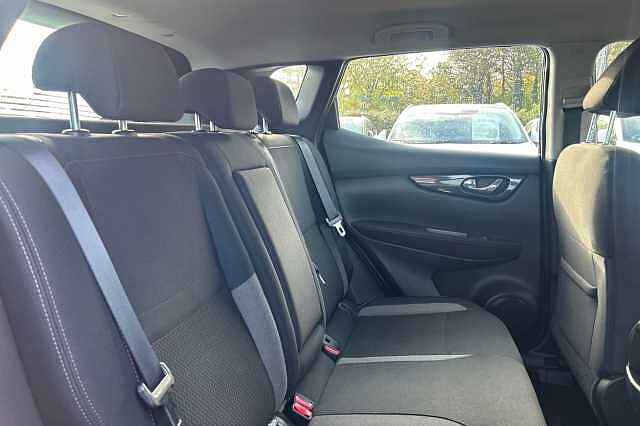 Nissan Qashqai 1.3 DiG-T 160 Acenta Premium 5dr DCT