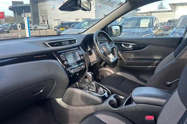 Nissan Qashqai 1.3 DiG-T 160 Acenta Premium 5dr DCT