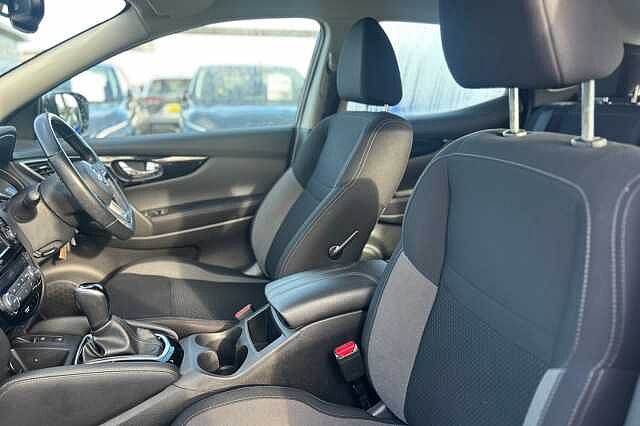 Nissan Qashqai 1.3 DiG-T 160 Acenta Premium 5dr DCT