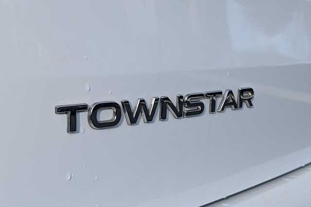 Nissan Townstar L1 90kW Tekna Van Auto 45kWh