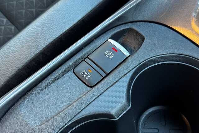 Nissan Juke 1.0 DiG-T 114 N-Connecta 5dr DCT