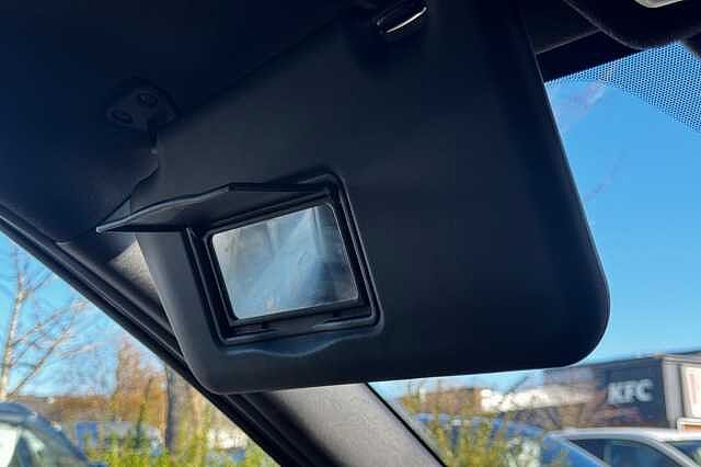 Nissan Juke 1.0 DiG-T 114 N-Connecta 5dr DCT