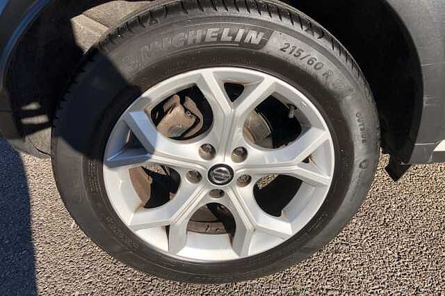 Nissan Juke 1.0 DiG-T 114 N-Connecta 5dr DCT