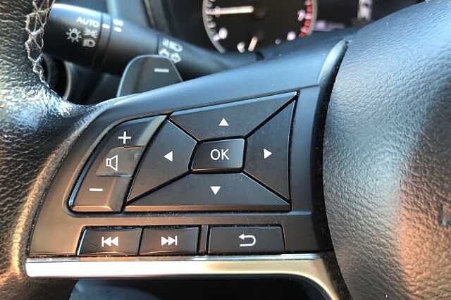 Nissan Juke 1.0 DiG-T 114 N-Connecta 5dr DCT